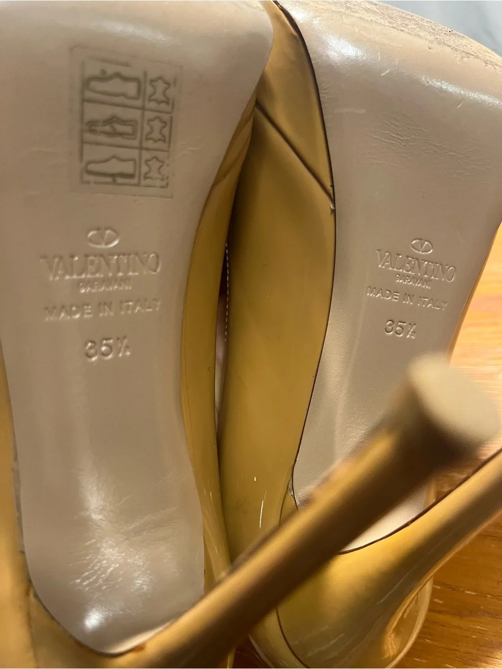Valentino Garavani Patent Leather Couture Bow Peep-Toe Platform Pumps nude/beige
